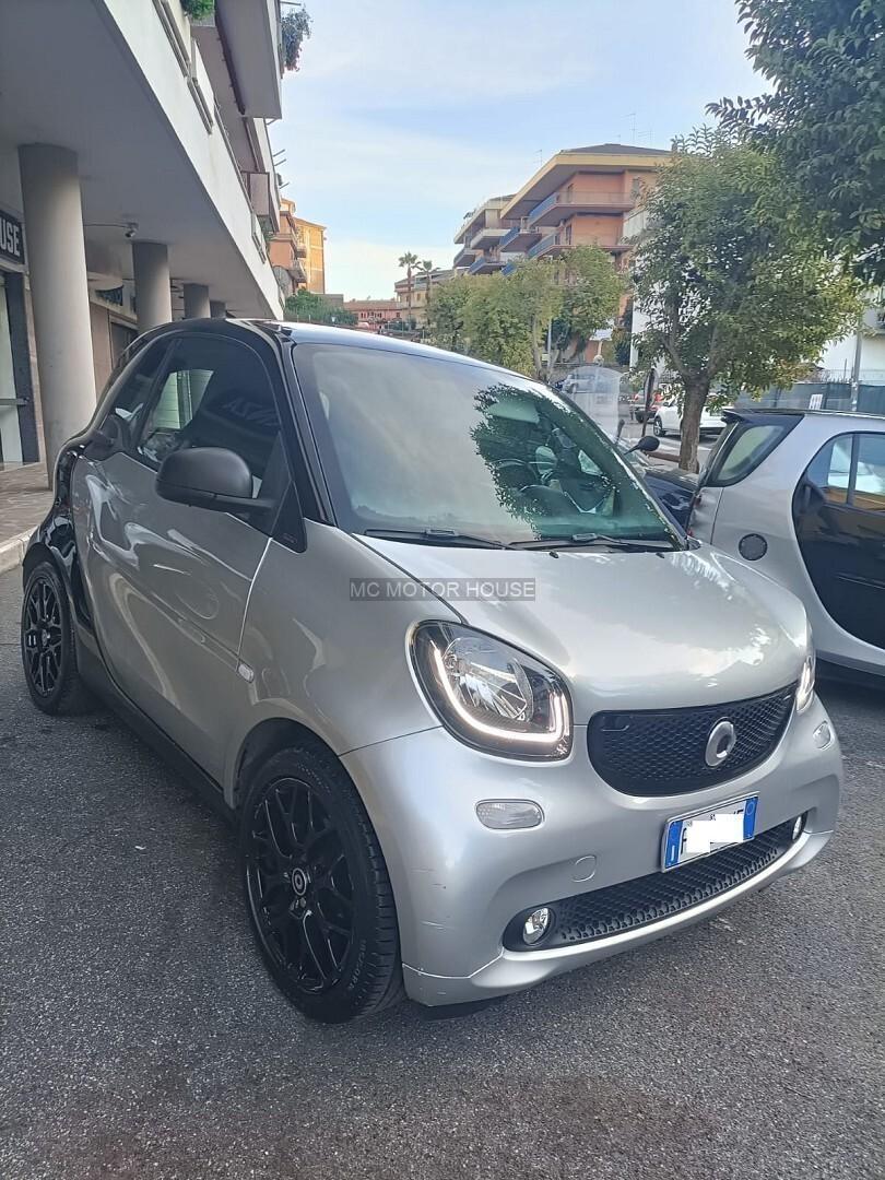 SMART FORTWO BENZINA *NEOPATENTATI* PERMUTE/RATE
