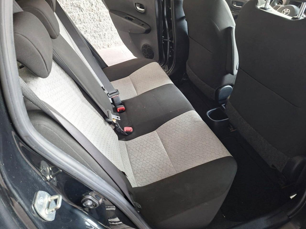 Toyota Yaris UNICO PROPRIETARIO