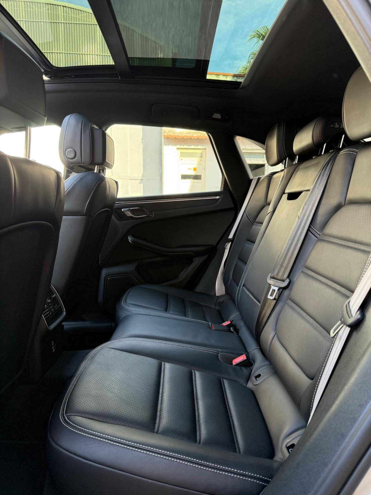 Porsche Macan 2.0 T - TETTO - SCARICHI - GESSO
