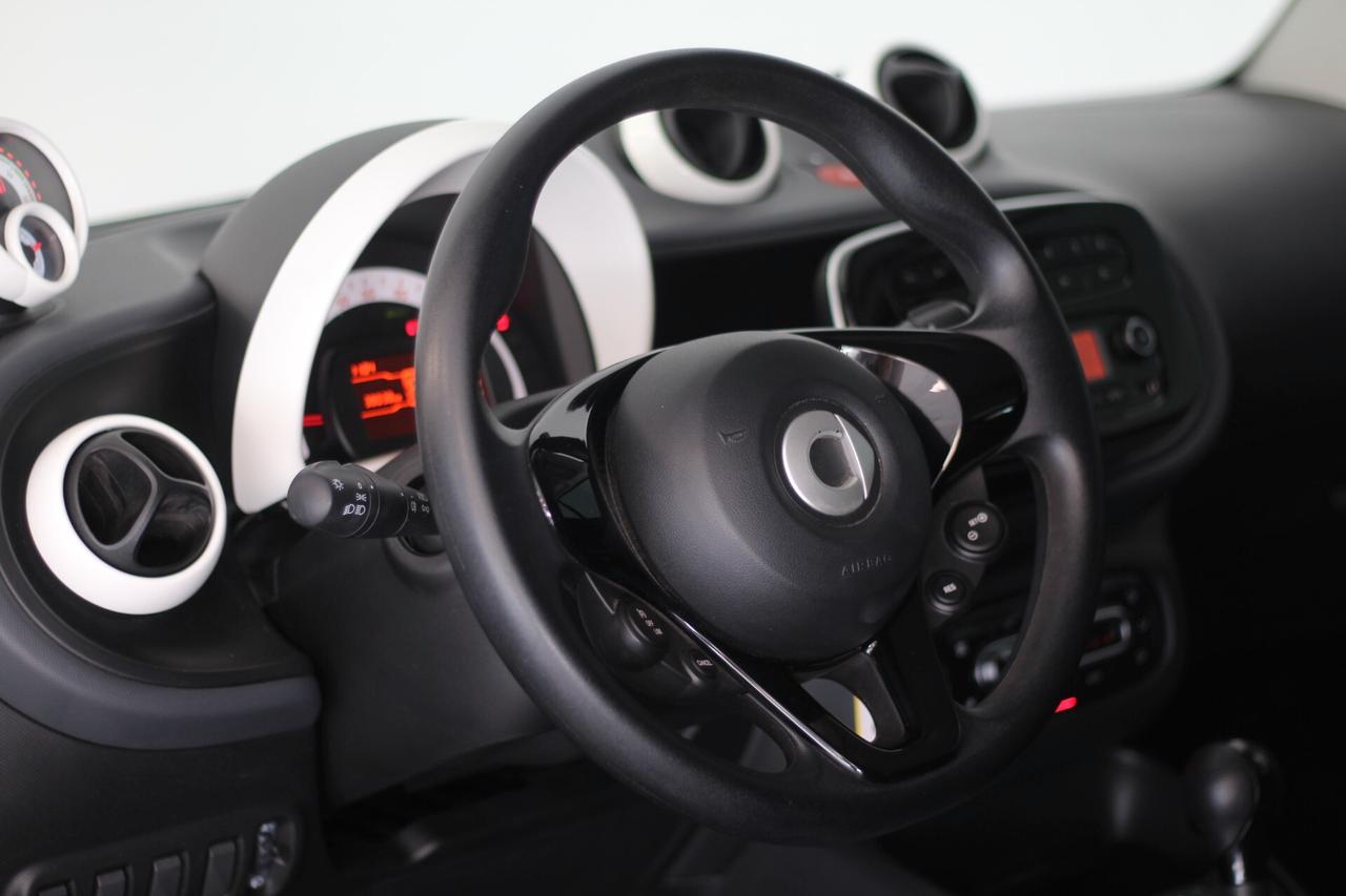 Smart ForTwo Coupè EQ PURE Deep Black