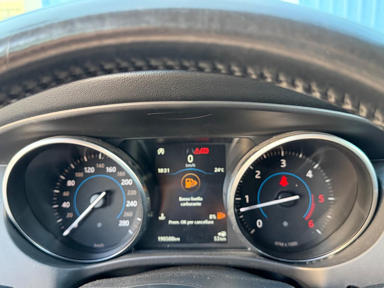 Jaguar F-Pace 2.0 D 180 CV Prestige