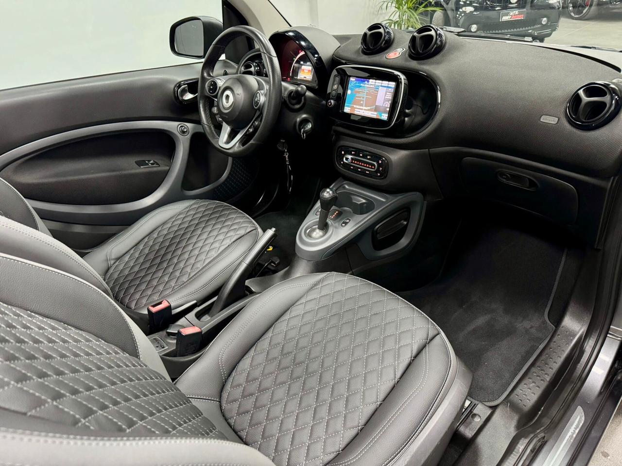 Smart ForTwo BRABUS 0.9 Turbo twinamic cabrio