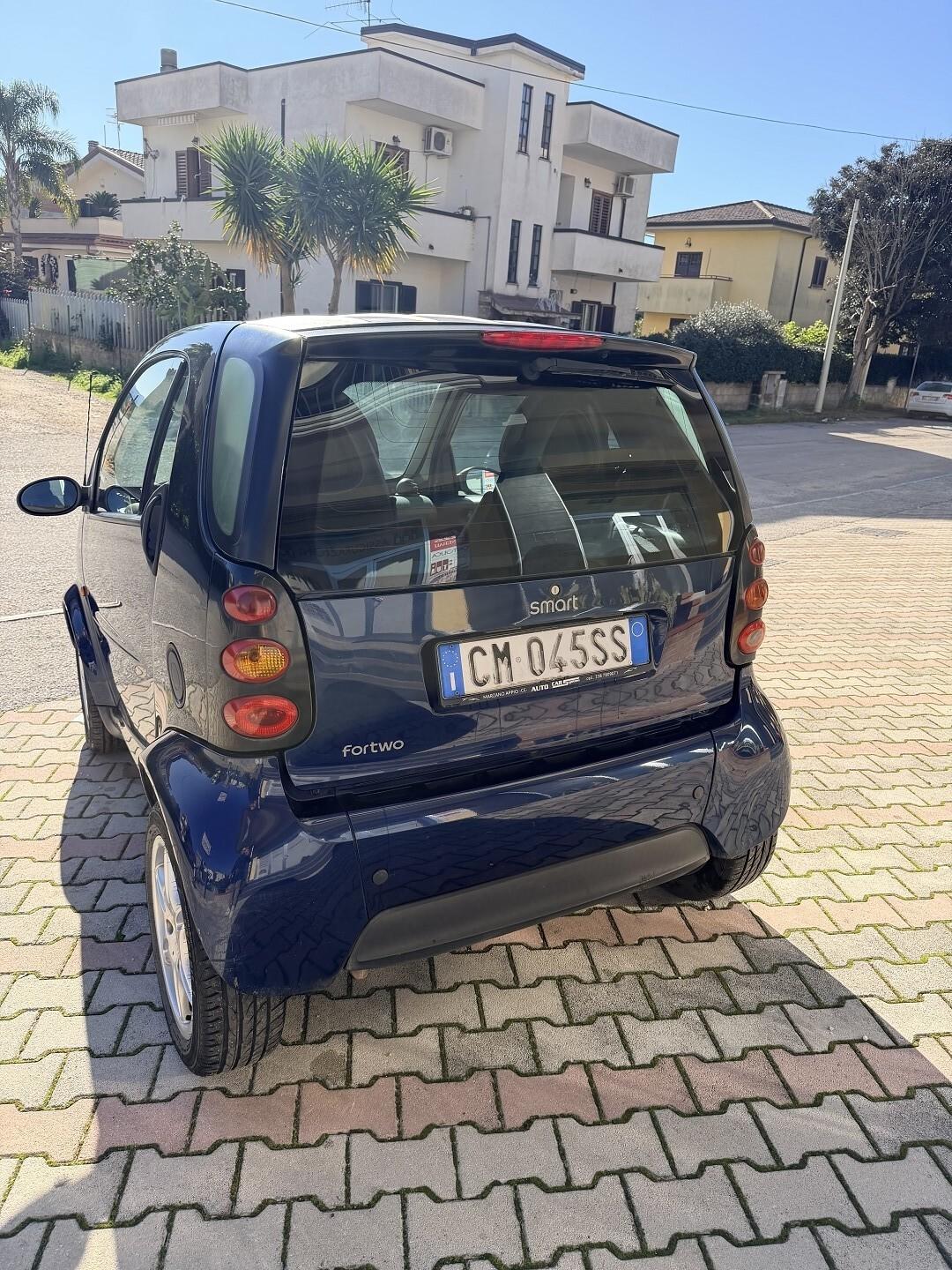SMART FORTWO 700 COUPE' 2004 KW45