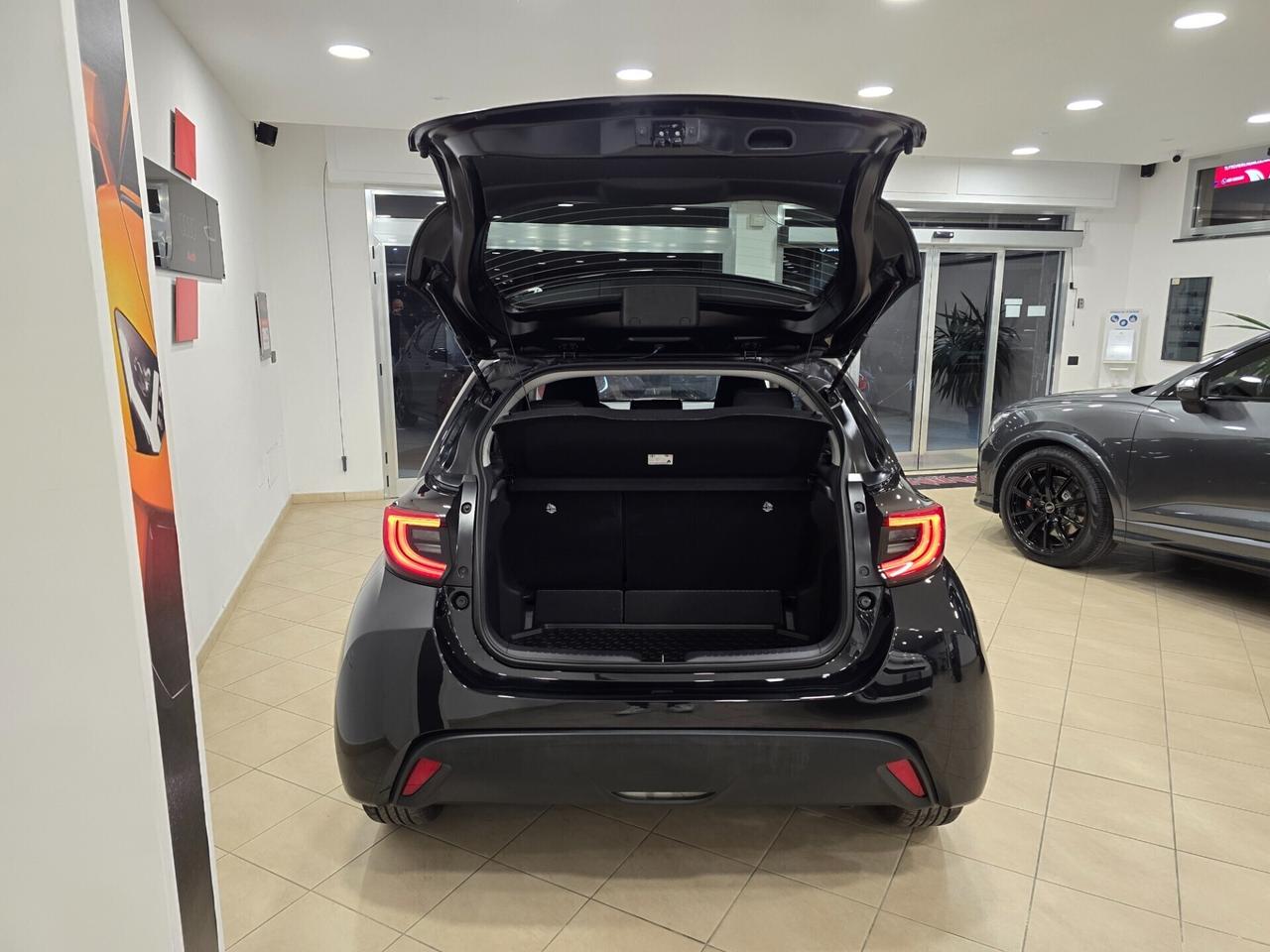 Toyota Yaris 1.5 Hybrid 5 porte Trend