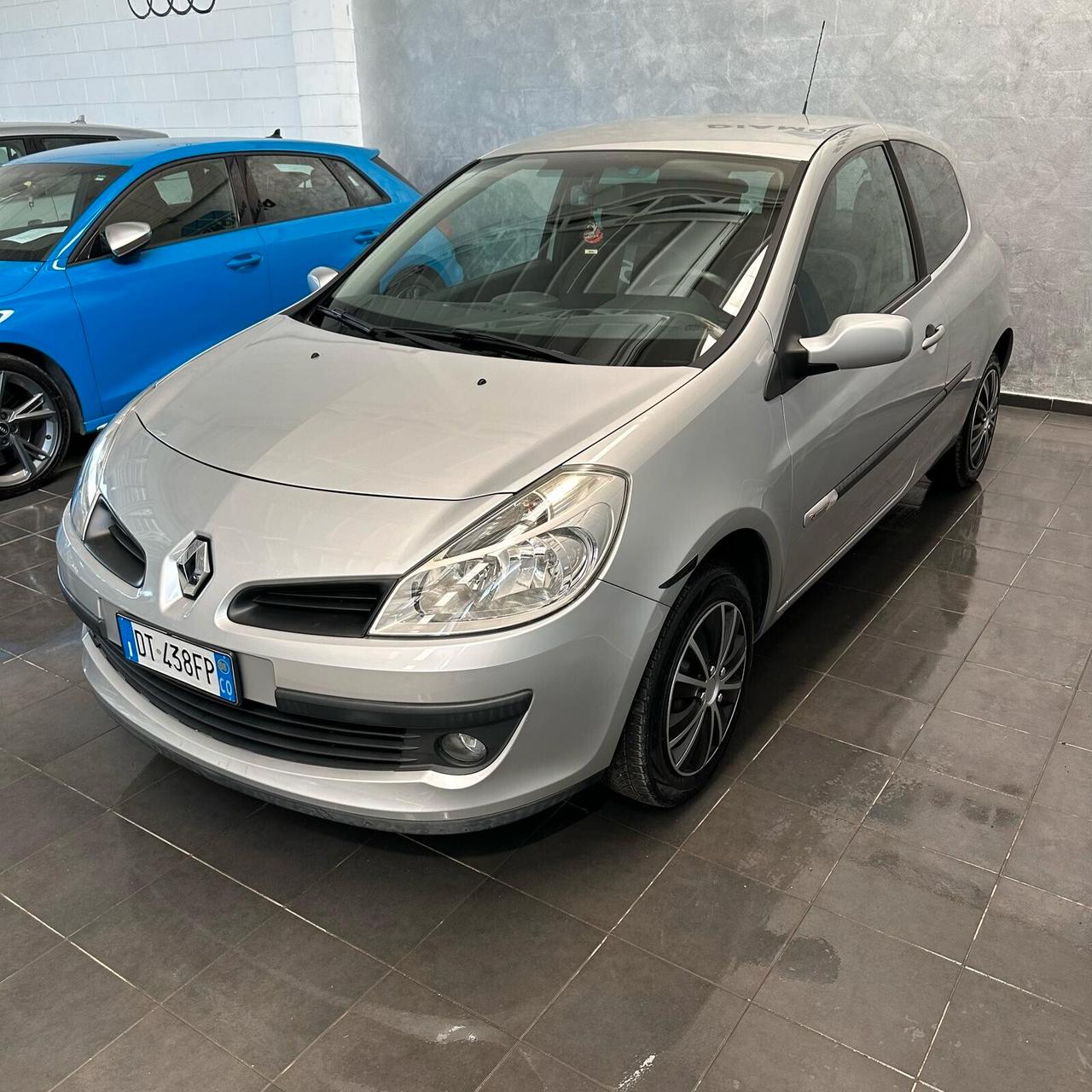 Renault Clio 1.2 16V 3 porte Rip Curl
