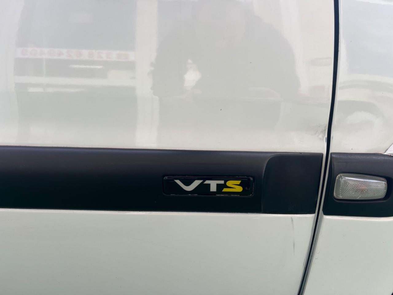 Citroen SAXO 1.6i 16V cat 3 porte VTS