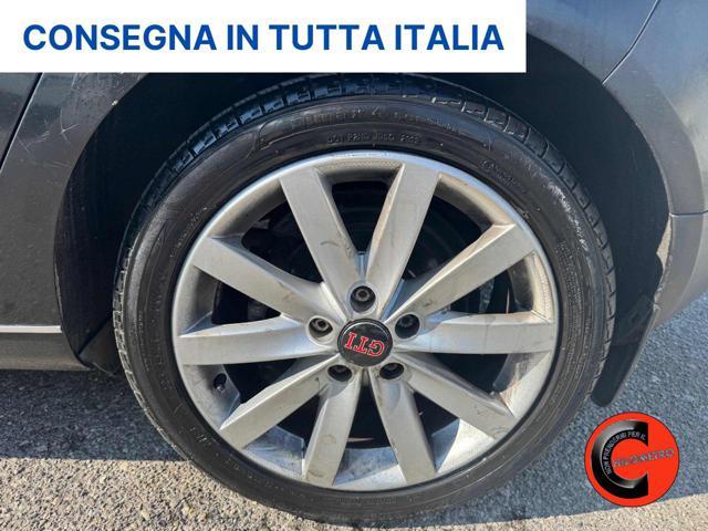VOLKSWAGEN Golf 1.6 COMFORTLINE-CERCHI 17-RETROCAMERA-NAVI-
