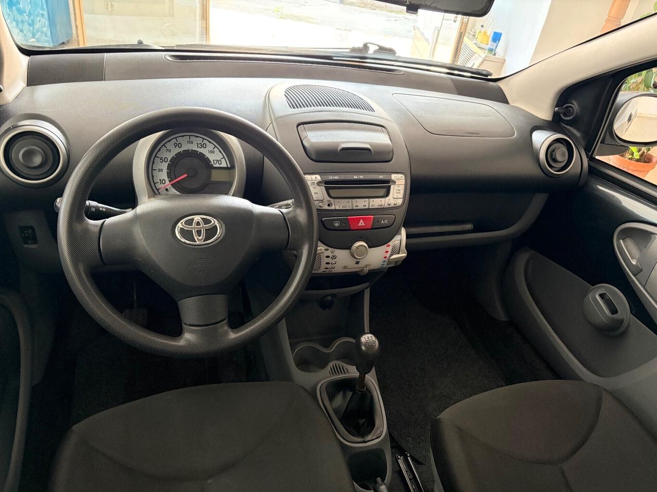 TOYOTA AYGO 1.0 68 CV 5 PORTE 80.000 KM