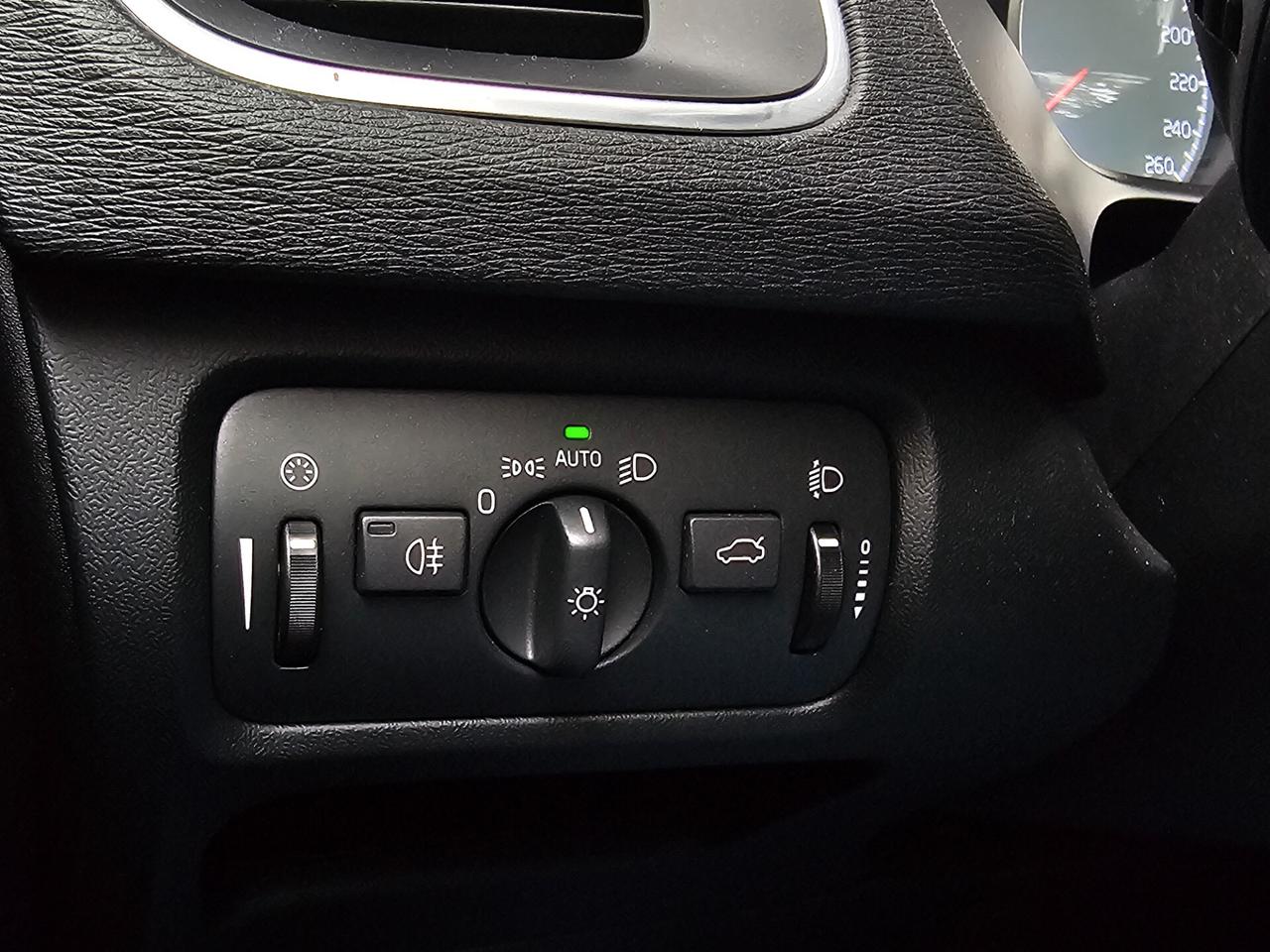 Volvo V40 D2 Momentum