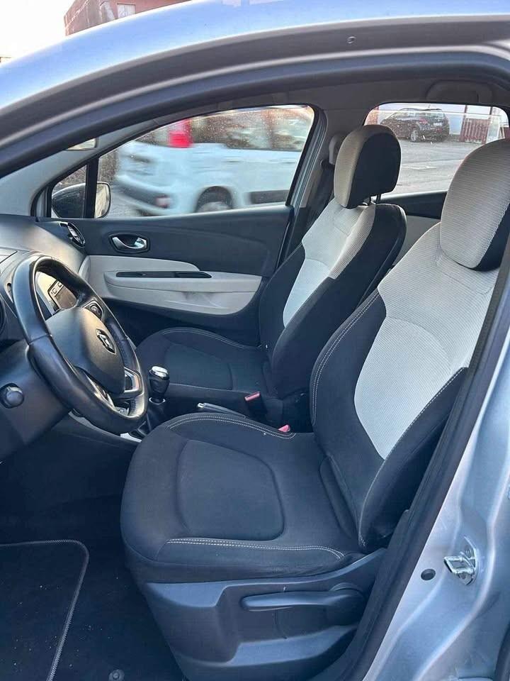 Renault Clio dCi 8V 75 CV 5 porte Duel