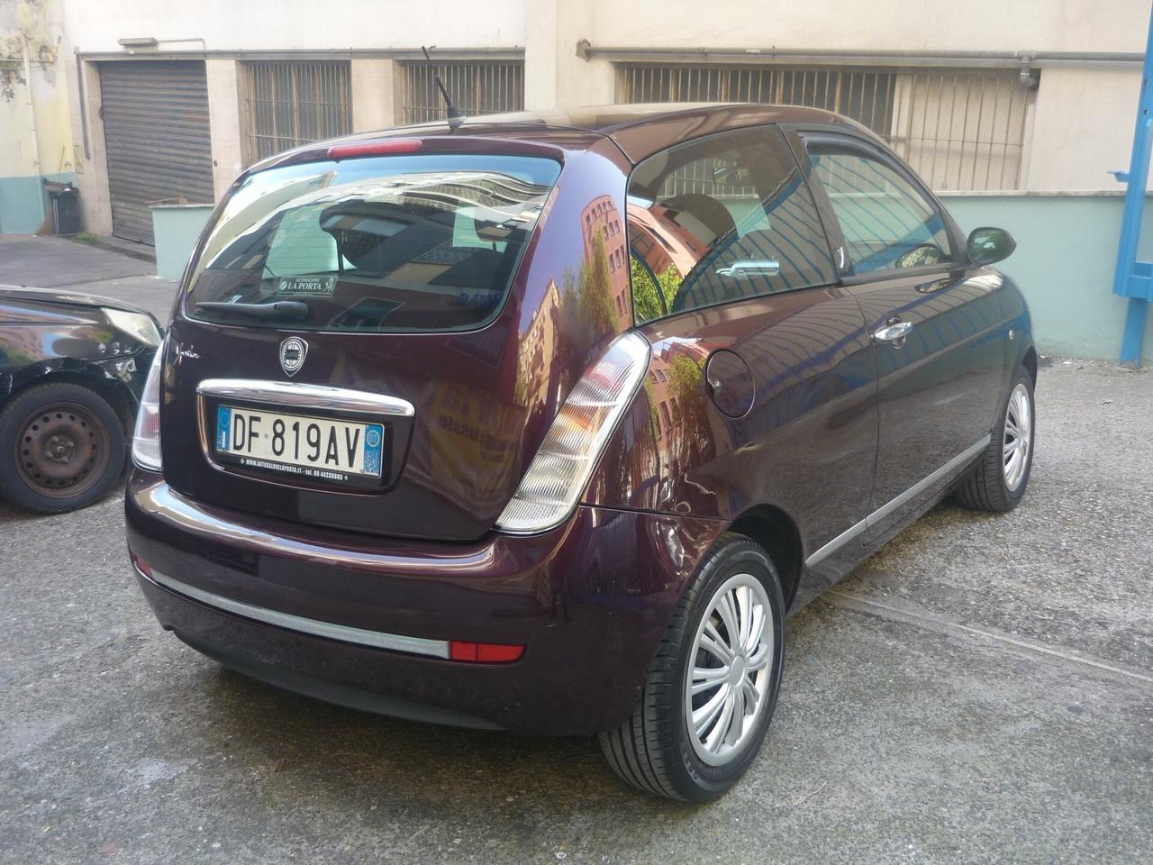 Lancia Ypsilon 1.2 Oro Giallo