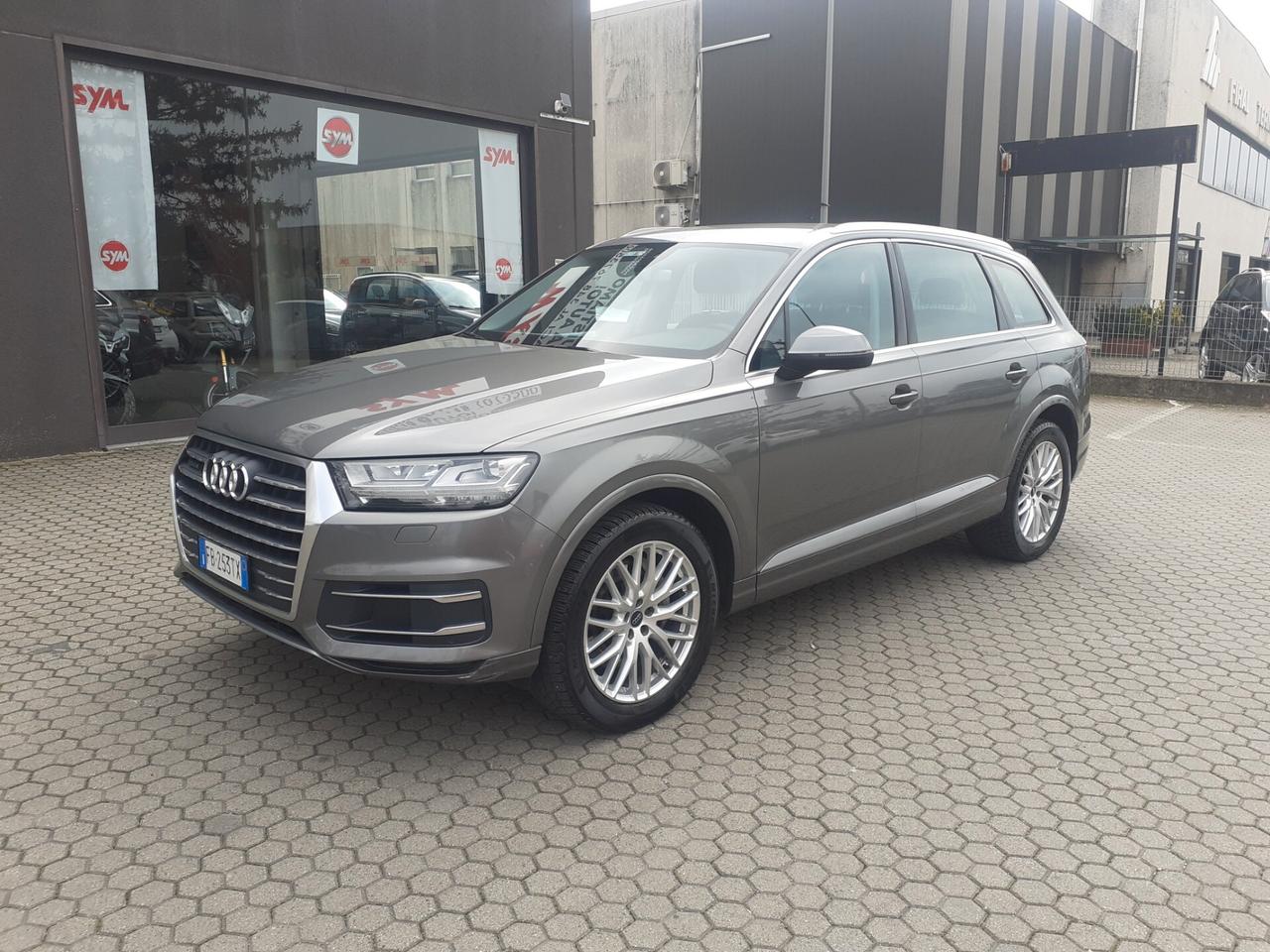 Audi Q7 3.0 TDI 272 CV quattro tiptronic Business Plus 7 POSTI