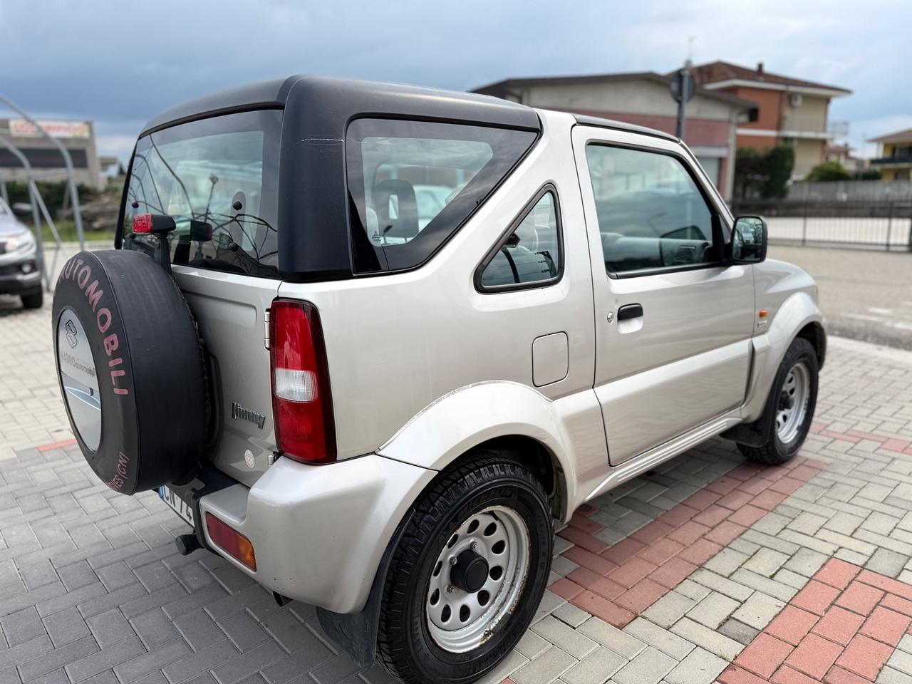 Suzuki Jimny 1.5 DDiS cat 4WD CABRIO.GANCIO TRAINO