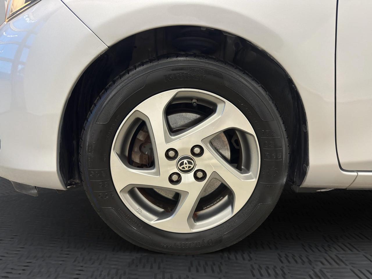 Toyota Yaris 5p 1.5h Active my16