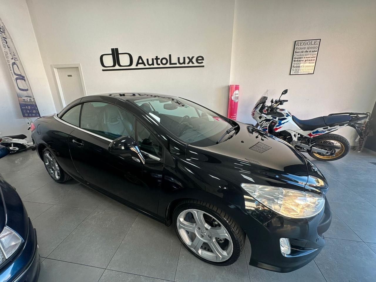 Peugeot 308 2.0 HDi 140CV CC Féline