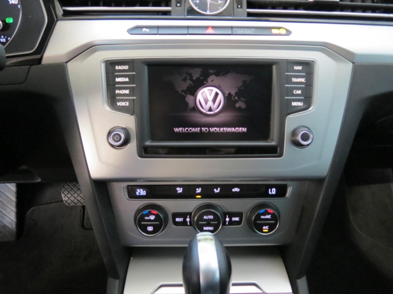 Volkswagen Passat Variant 1.6 TDI 120 cv SCR DSG Business BMT