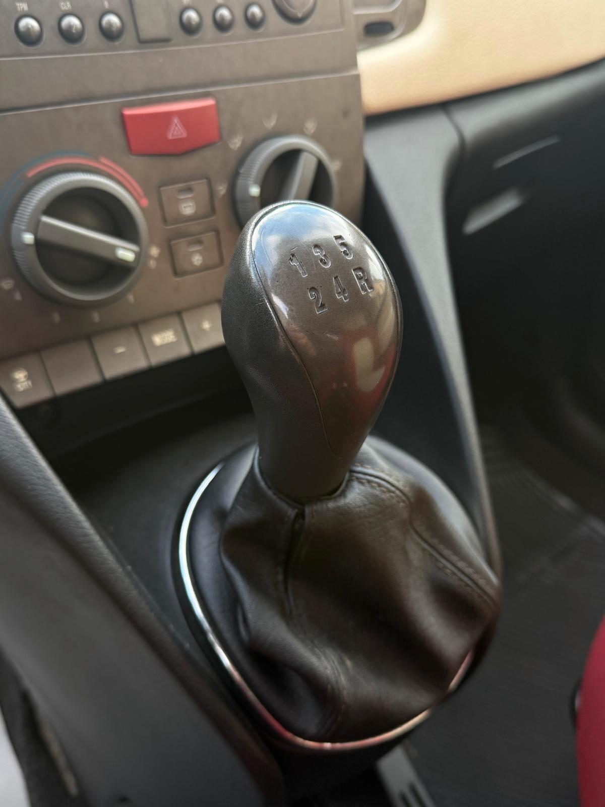 Lancia Ypsilon 1.3 Multijet 16V Platino