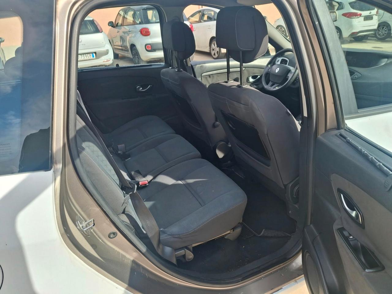 Renault Scenic 1.5 dCi 7 posti MOTORE RIFATTO