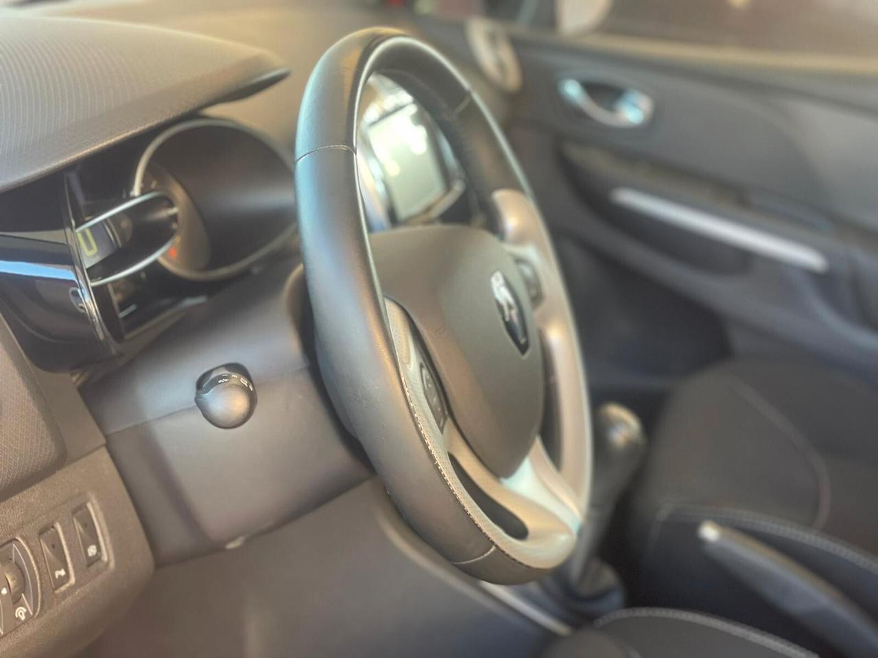 Renault Clio TCe 12V 90 CV Start&Stop 5 porte Energy Duel