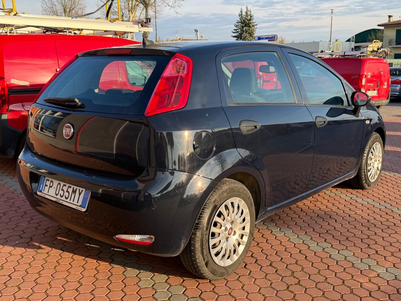 Fiat Punto 1.3 MJT NEOPATENTATI