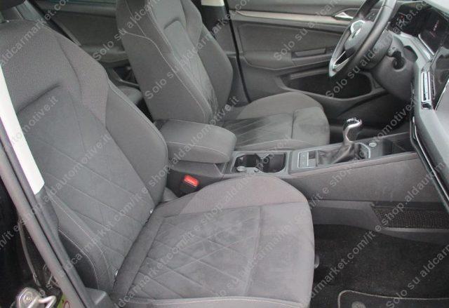 VOLKSWAGEN Golf 2.0 TDI SCR Style *Navi,LED*