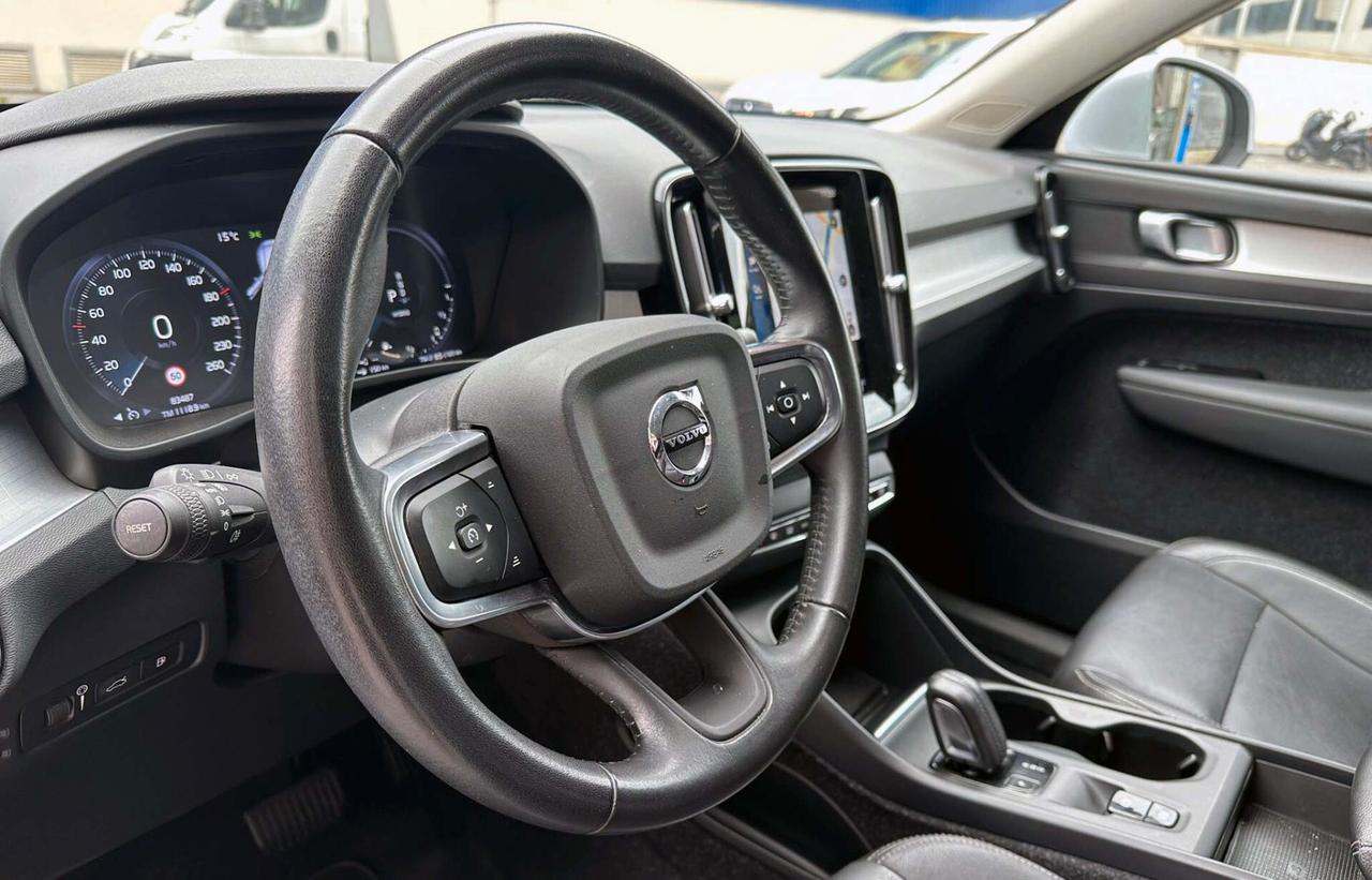Volvo XC40 T5 Plug-in Hybrid Inscription Expression Tetto Apribile Interni in Pelle Unicopro. Fatturaabile