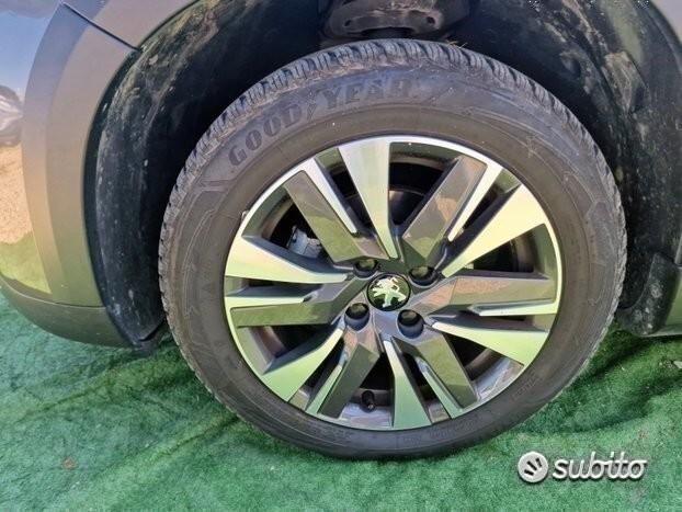 Peugeot 2008 1.5 Hdi Allure(GARANTITA-IVA INCL.)