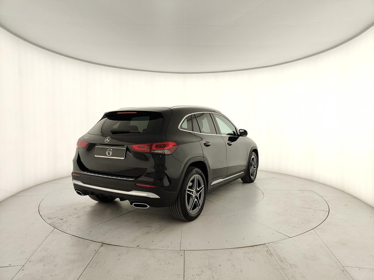 Mercedes-Benz GLA 200 d Premium auto