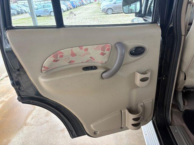 MAHINDRA Goa 2.5 CRDe 4WD 4X4 6 PSOTI KM E MOTORE ORIGINALI