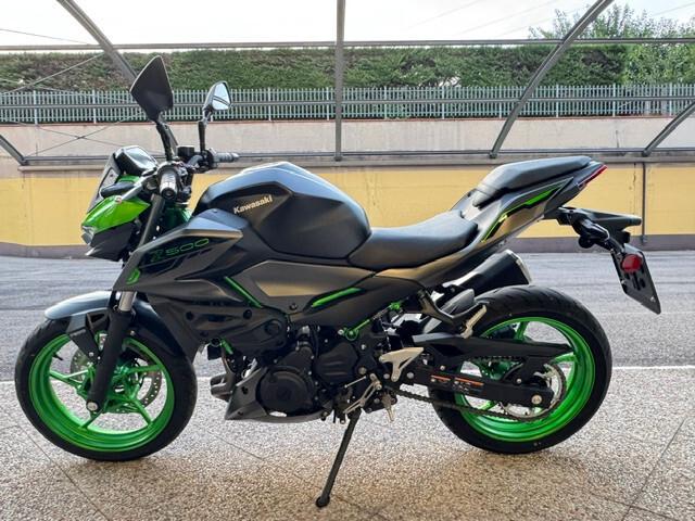 Kawasaki Z 500 SE ABS SOLO 400 KM!!!