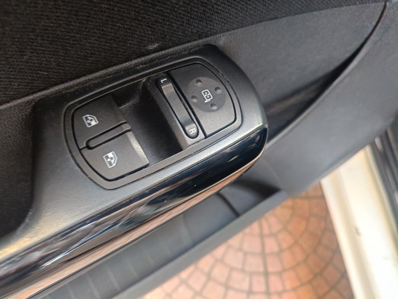 OPEL CORSA 1.2 GPL-NEOPATENTATI-Euro 3990