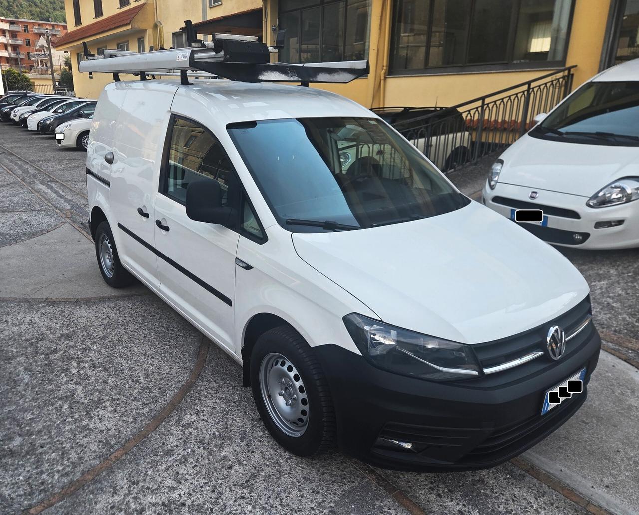 Volkswagen Caddy 4x4 2.0 TDI CON ATTREZZATURA