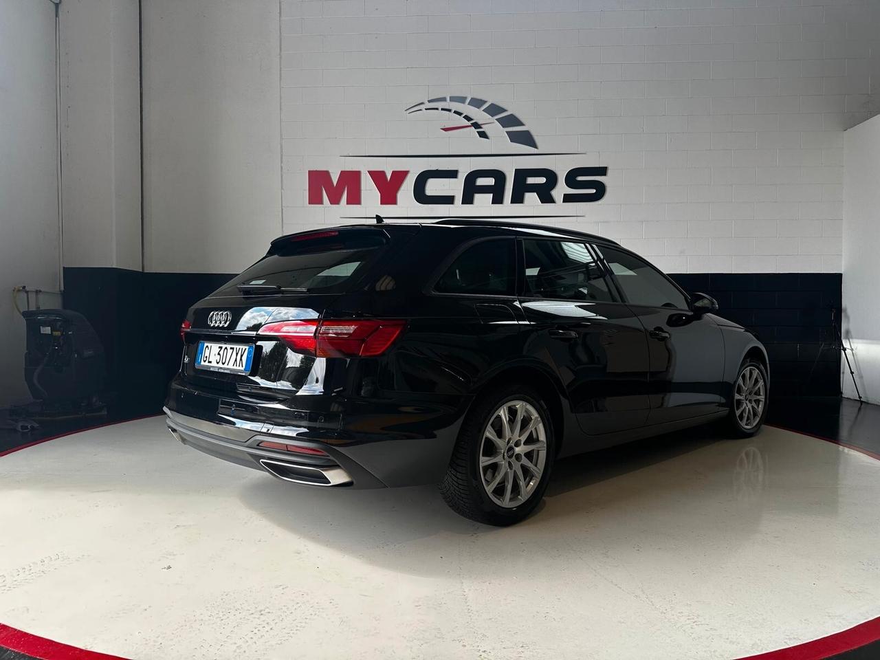 Audi A4 Avant 30 TDI/136 CV mhev S tronic Business Advanced