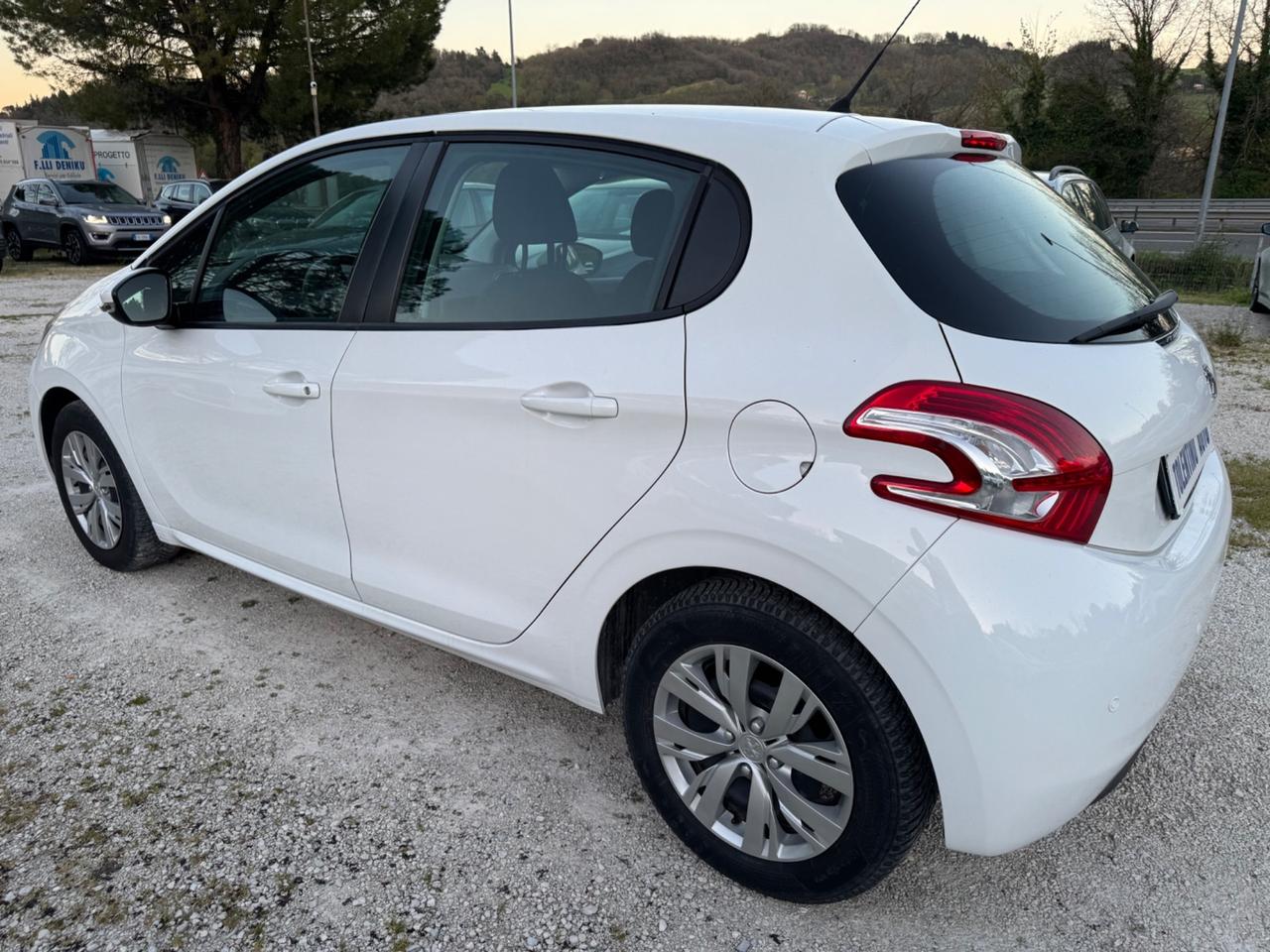 Peugeot 208 1.2 VTi 82 CV 5 porte Active