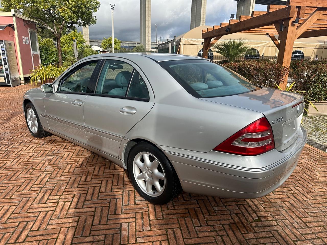 Mercedes-benz C 220 C 220 CDI cat Elegance