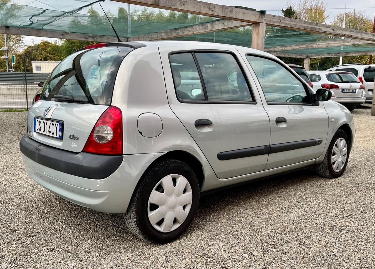 Renault Clio 1.2 cat 5 porte Confort Authentique