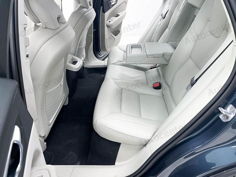 Volvo XC60 XC60 B4 (d) TRAZ. ANT AUT INSCRIPTION