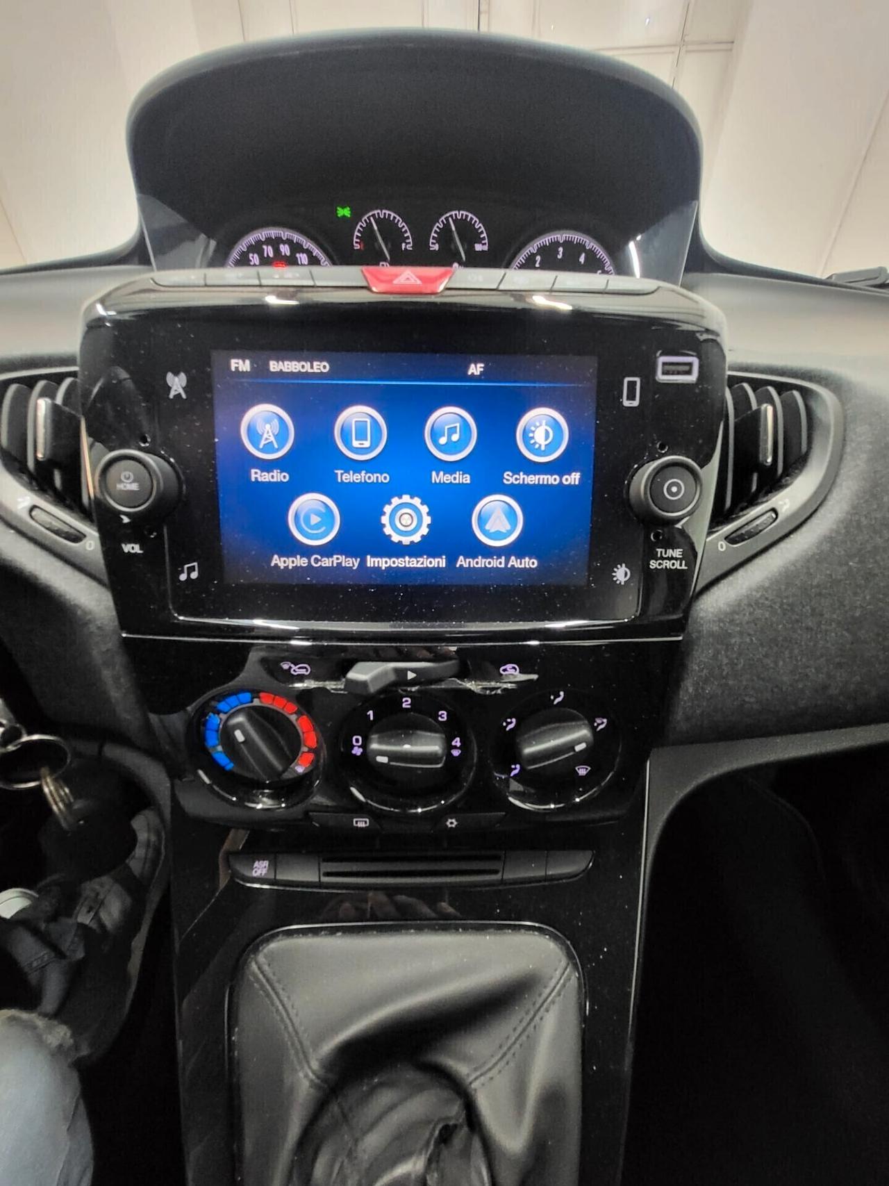 Lancia Ypsilon 1.0 FireFly 5 porte S&S Hybrid Ecochic A. Ferretti