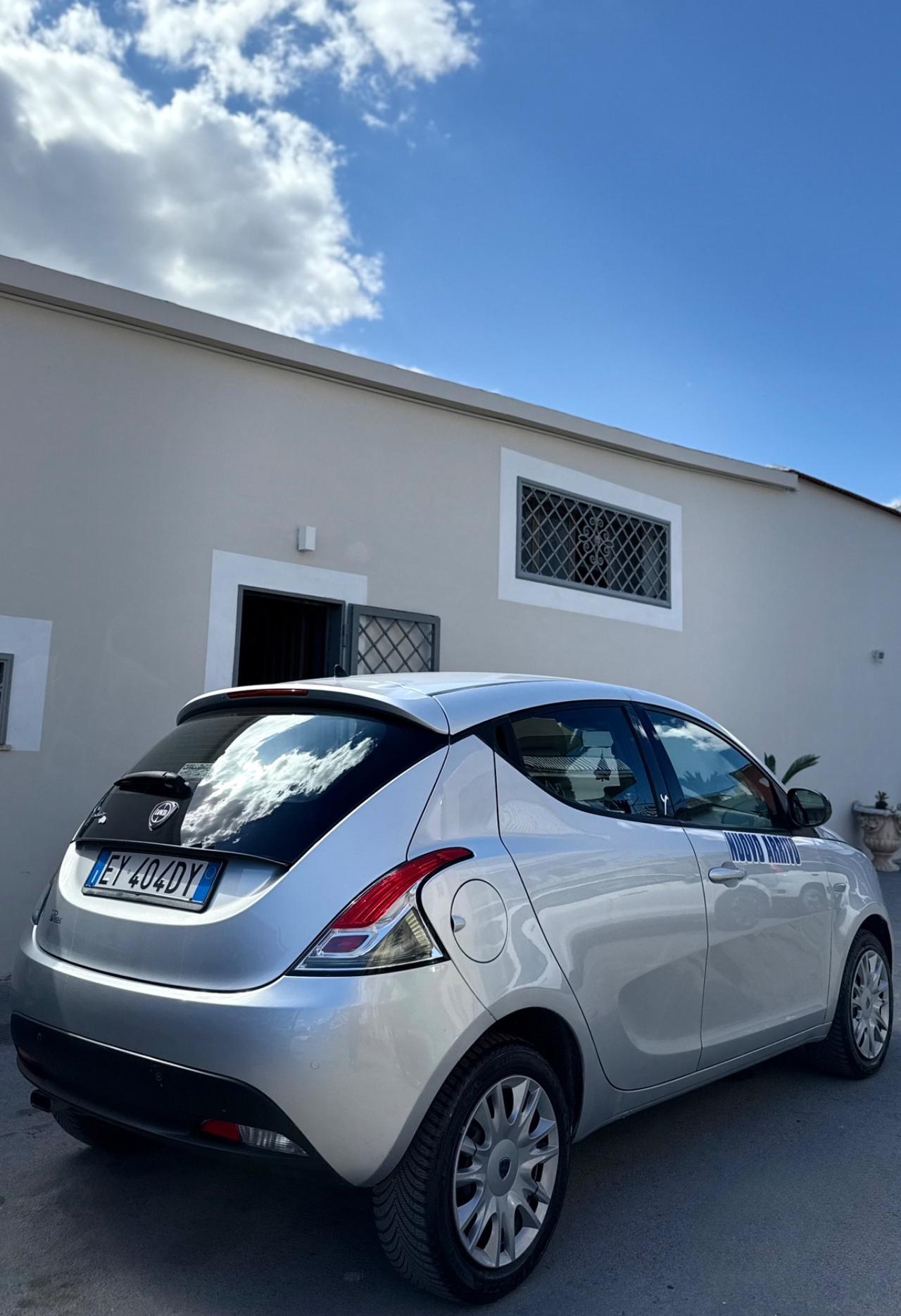 Lancia Ypsilon 1.2 Gpl Ecochic 69 Cv