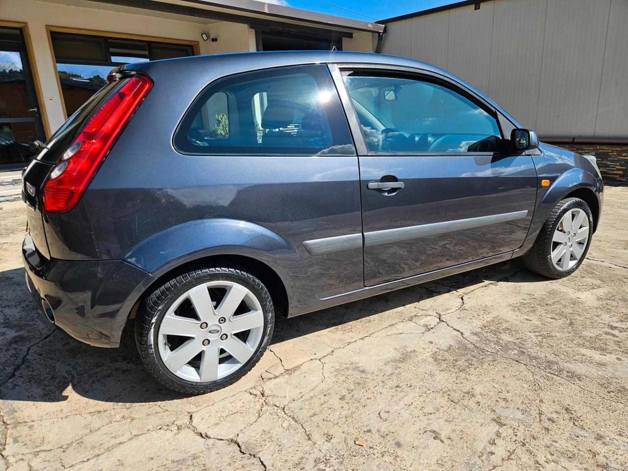 Ford Fiesta 1.4 TDCi 3p. Titanium