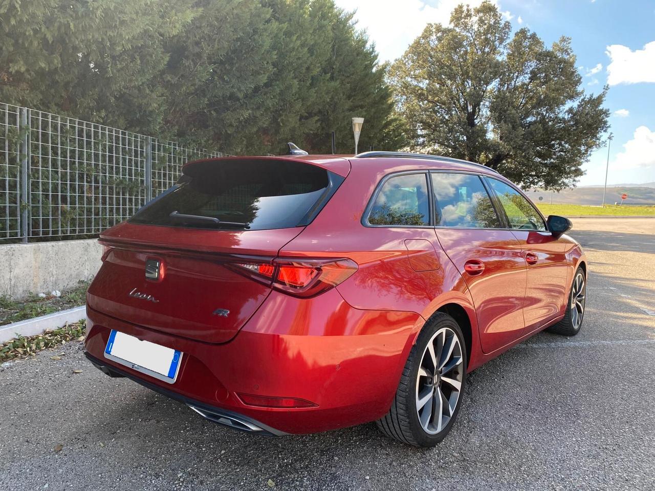 Seat Leon Sportstourer 1.5 eTSI 150 CV DSG FR