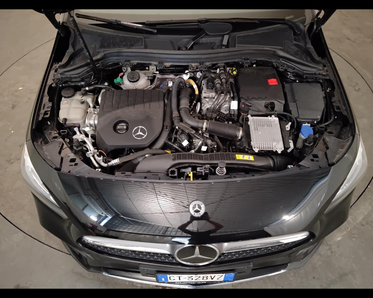 Mercedes-Benz Classe B - W247 2023 - B 250 e phev AMG Line Premium auto