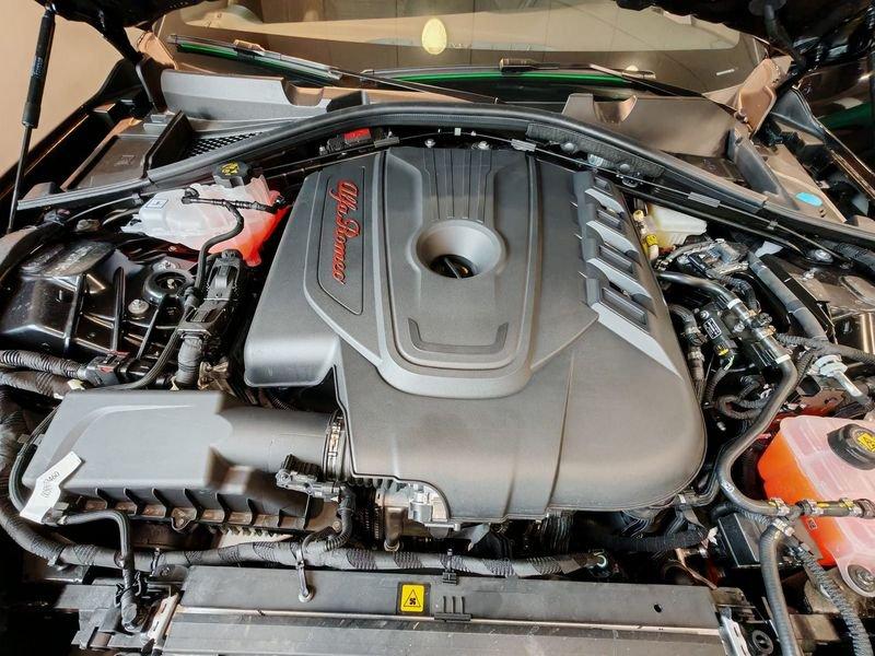 Alfa Romeo Giulia 2.2 Turbodiesel 210 CV AT8 AWD Q4 Veloce "KM ZERO"