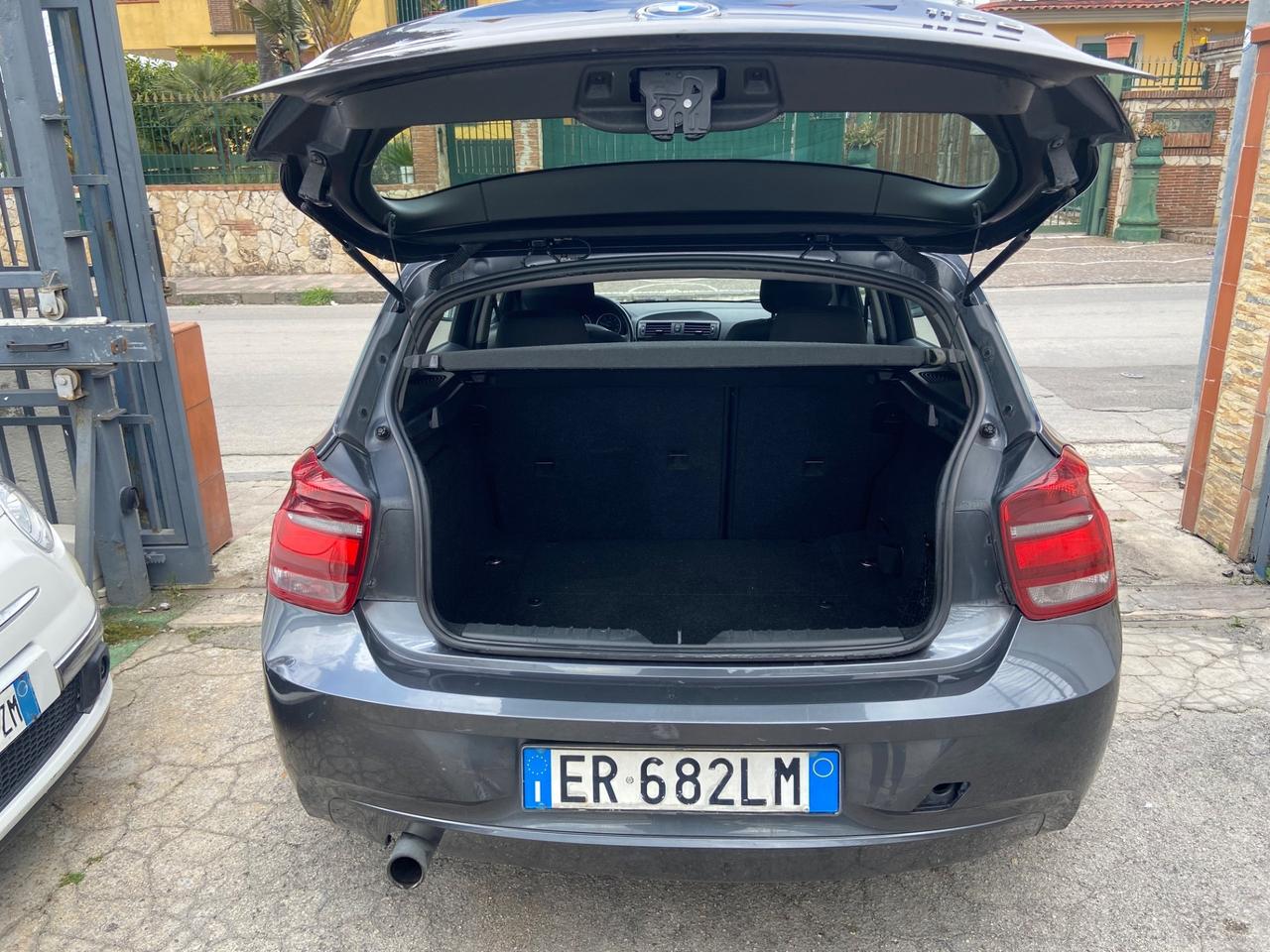 Bmw 116 116d 5p. Urban