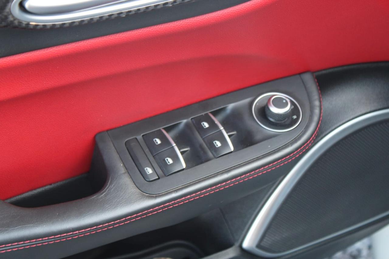 Alfa Romeo Giulia Tua A SOLI 387€ al mese Anticipo Zero