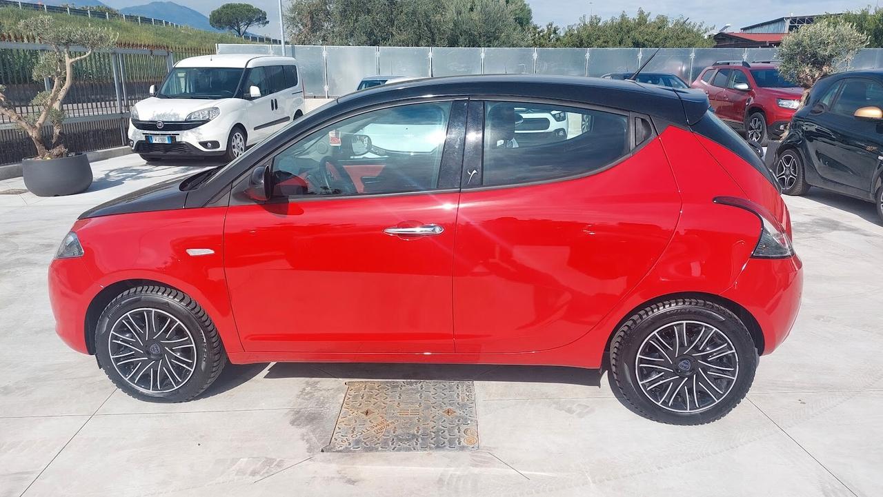 Lancia Ypsilon 1.3 MJT 16V 95 CV 5 porte 2012