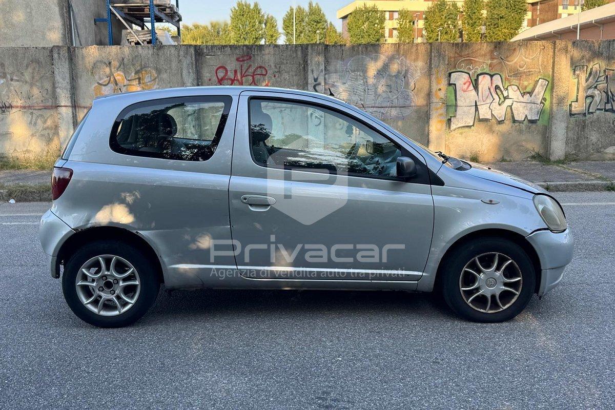 TOYOTA Yaris 1.0i 16V cat 3 porte