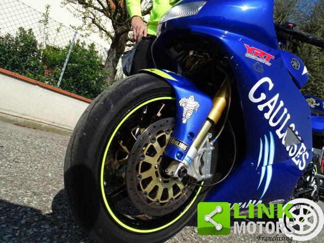 YAMAHA RD 500 LC REPLICA VALENTINO ROSSI