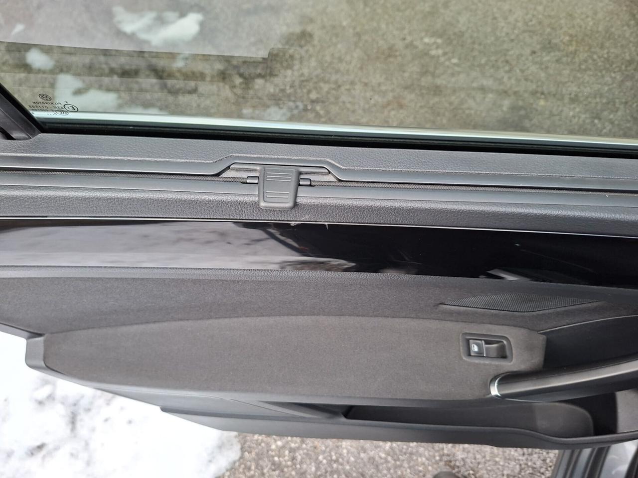 Volkswagen Touran 2.0 TDI 150 CV SCR DSG Highline BlueMotion Technology