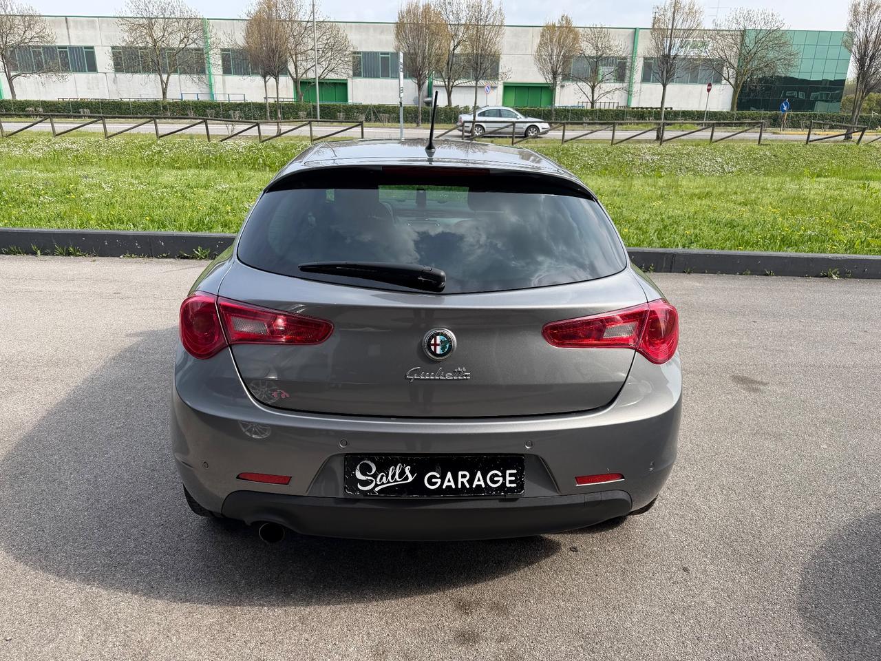 Alfa Romeo Giulietta 1.4 Turbo 105 CV Neopatentati